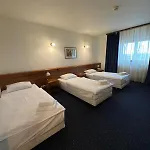 Marysin Dwor Hotel 2*