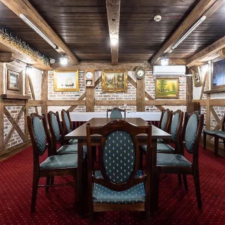 Marysin Dwor Готель