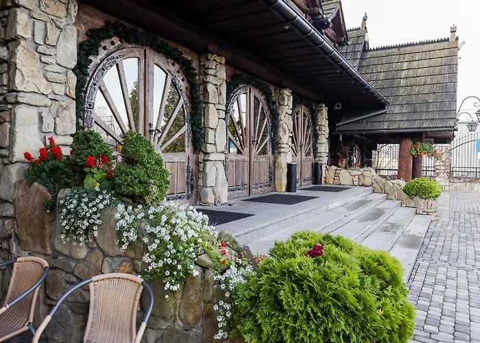 Hotel Marysin Dwor 2*