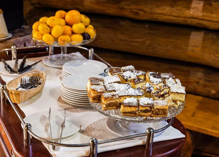 Hotel Marysin Dwor 2*